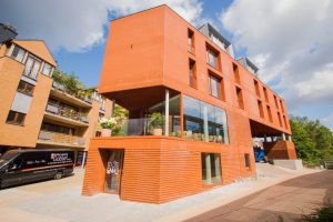 L’ASBL Gîte MOZAIK recherche un(e) Directeur(trice) à Louvain-La-Neuve