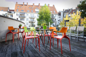 L’Hostel Van Gogh Bruxelles recrute un réceptionniste de nuit (étudiant ou Flexi job)